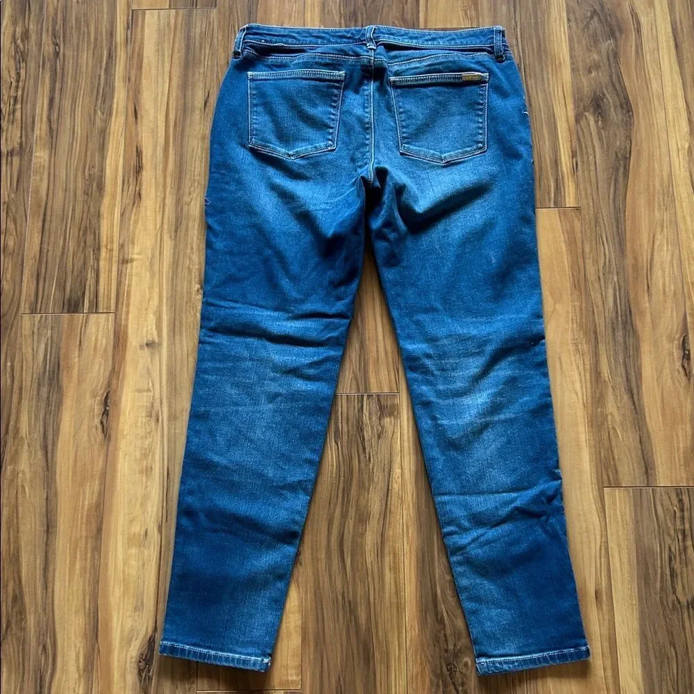 White House Black Market Girlfriend Jeans with Floral Embroidery - Picture 7 of 8